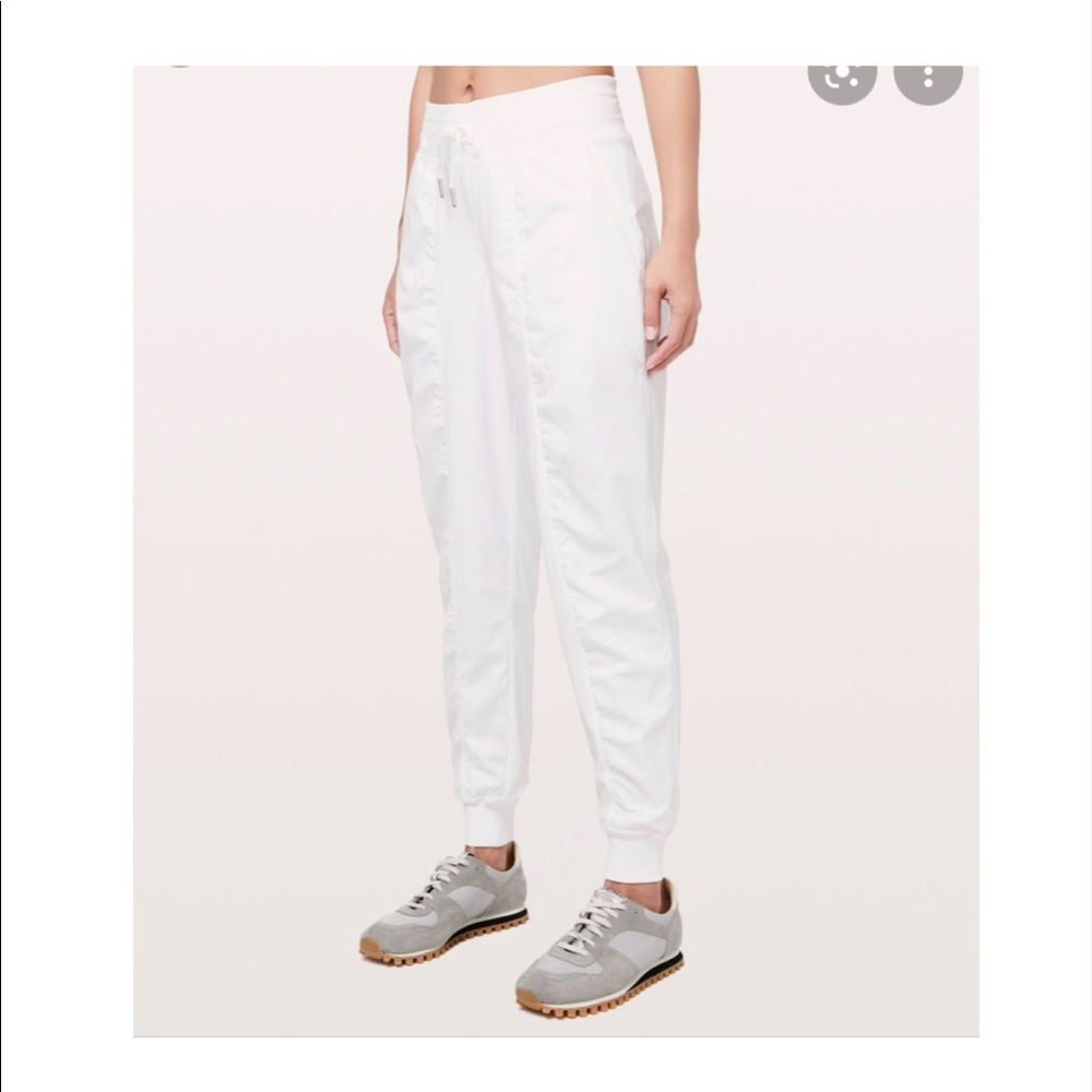 Lululemon lined dance studio jogger